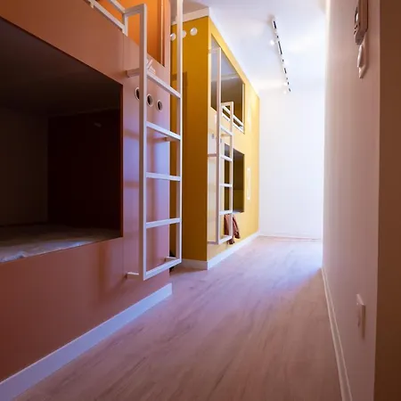 Le Hueb Hostel *