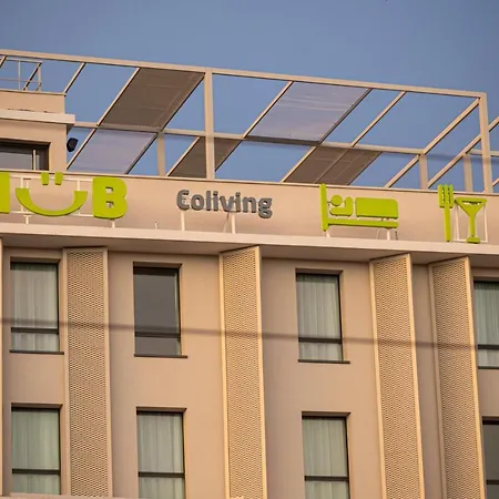 Le Hueb Hostel *